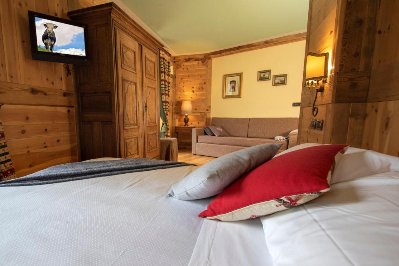 Laghetto Alpine Hotel & Restaurant Брюссон Екстер'єр фото