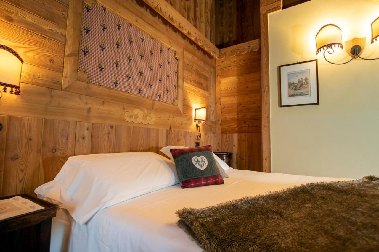 Laghetto Alpine Hotel & Restaurant Брюссон Екстер'єр фото