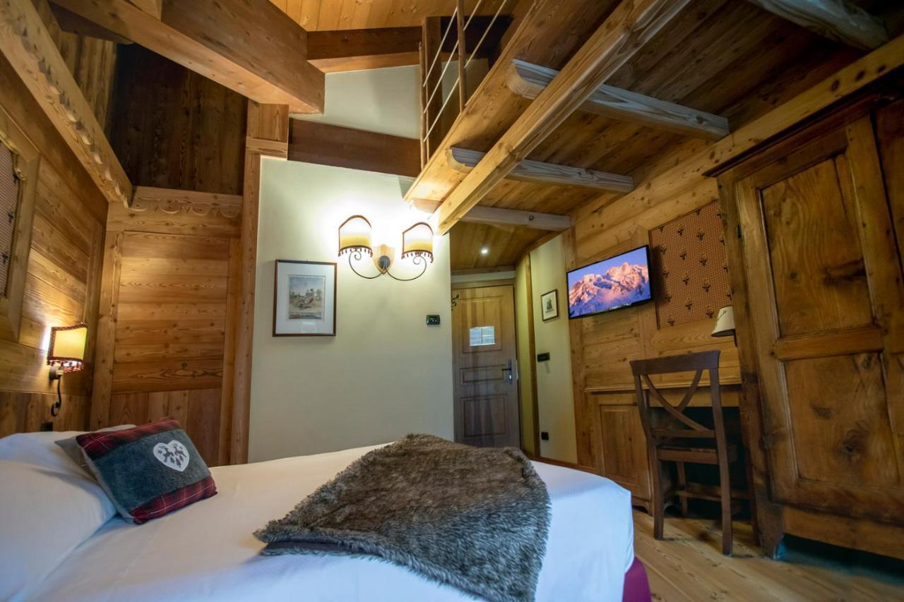 Laghetto Alpine Hotel & Restaurant Брюссон Екстер'єр фото