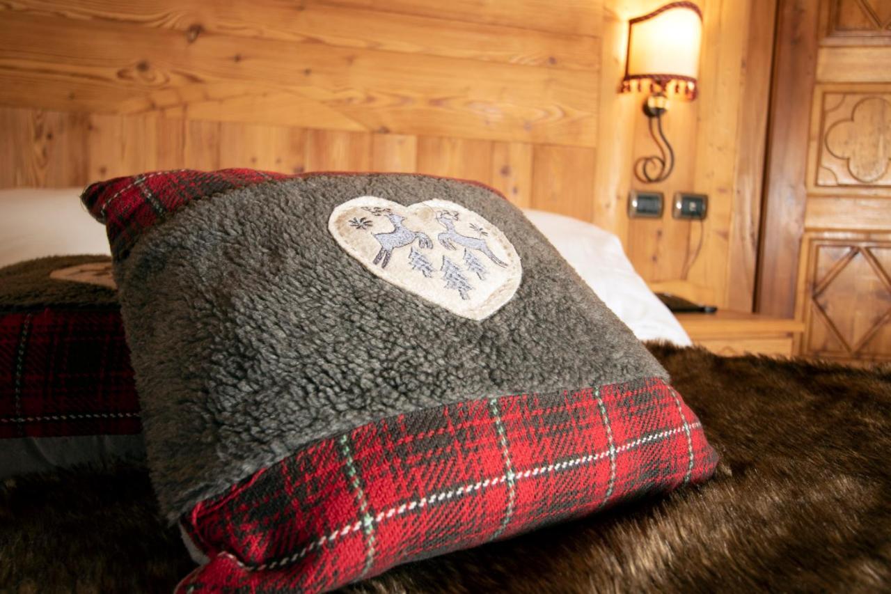 Laghetto Alpine Hotel & Restaurant Брюссон Екстер'єр фото