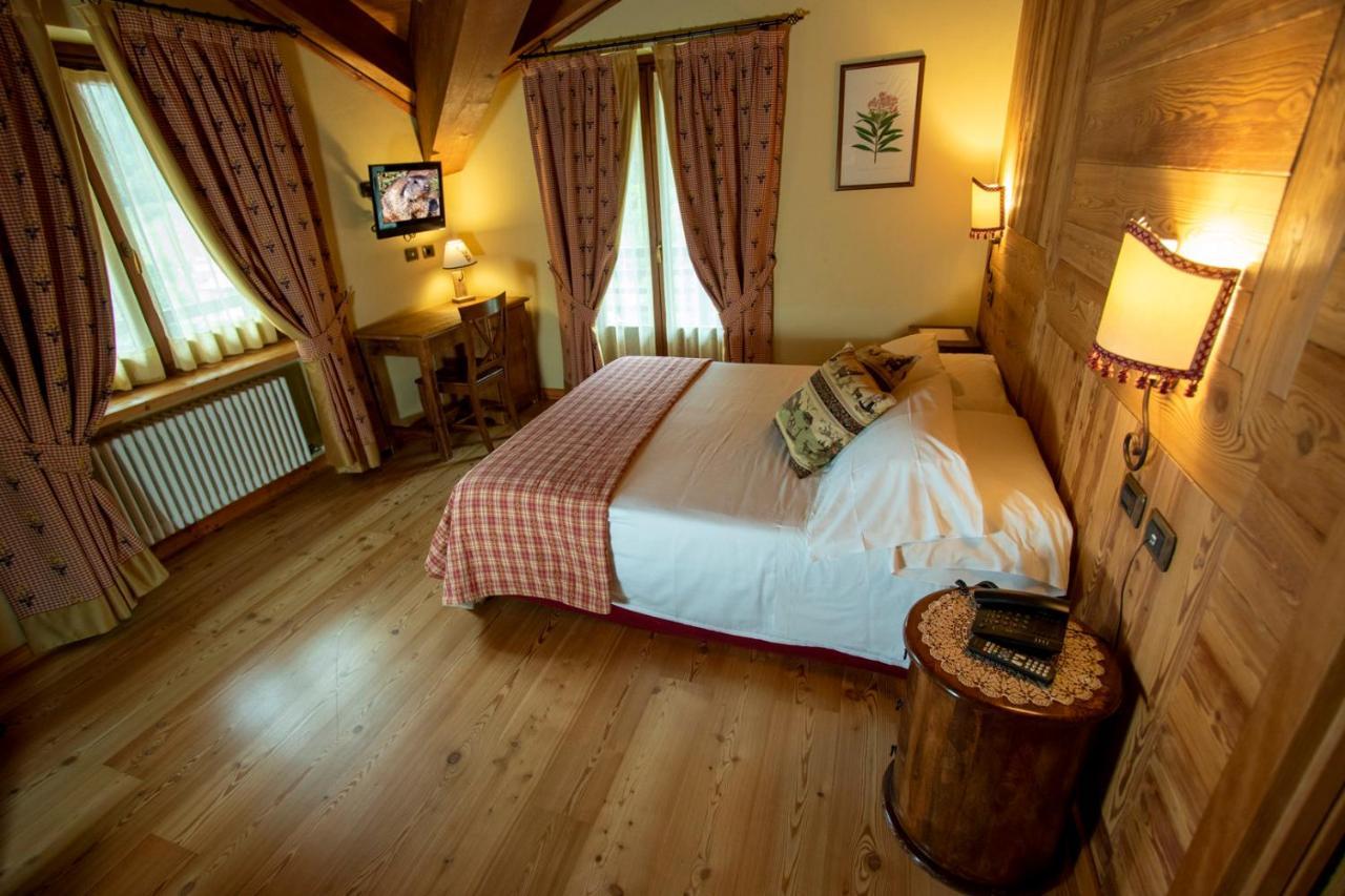 Laghetto Alpine Hotel & Restaurant Брюссон Екстер'єр фото