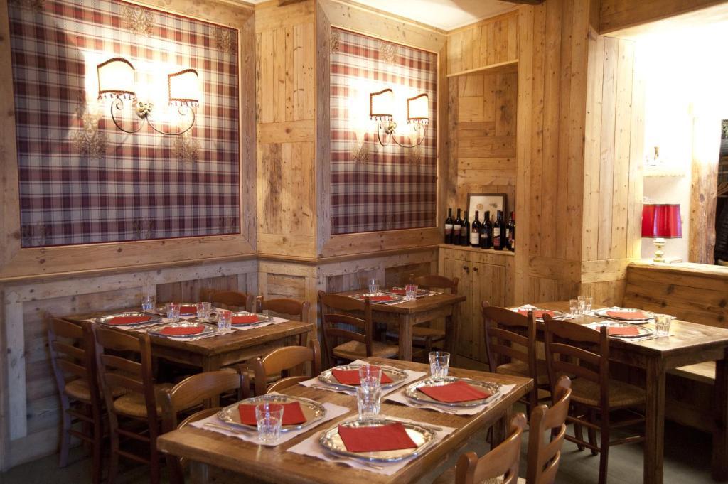 Laghetto Alpine Hotel & Restaurant Брюссон Екстер'єр фото