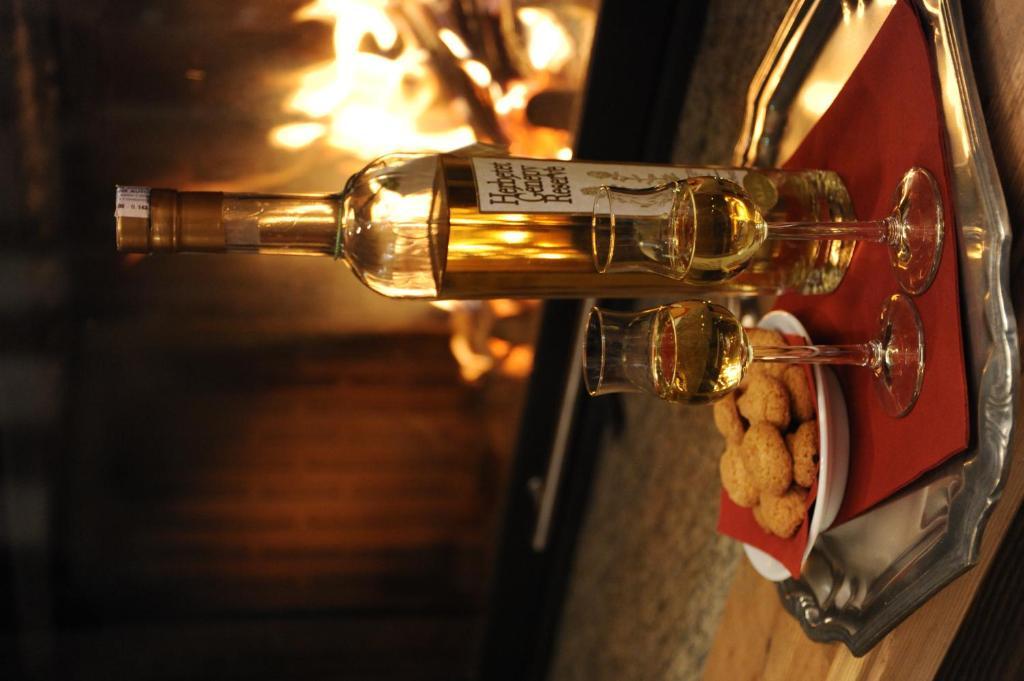 Laghetto Alpine Hotel & Restaurant Брюссон Екстер'єр фото